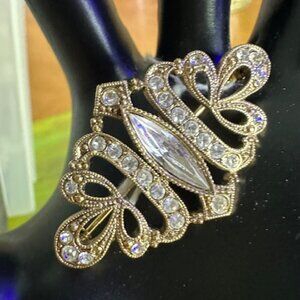 Delicate 1920's Brooch with Inlaid Diamond-Inspired Stones